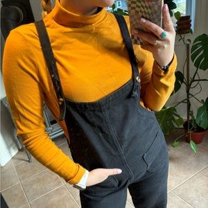 Denver Hayes Turtle neck